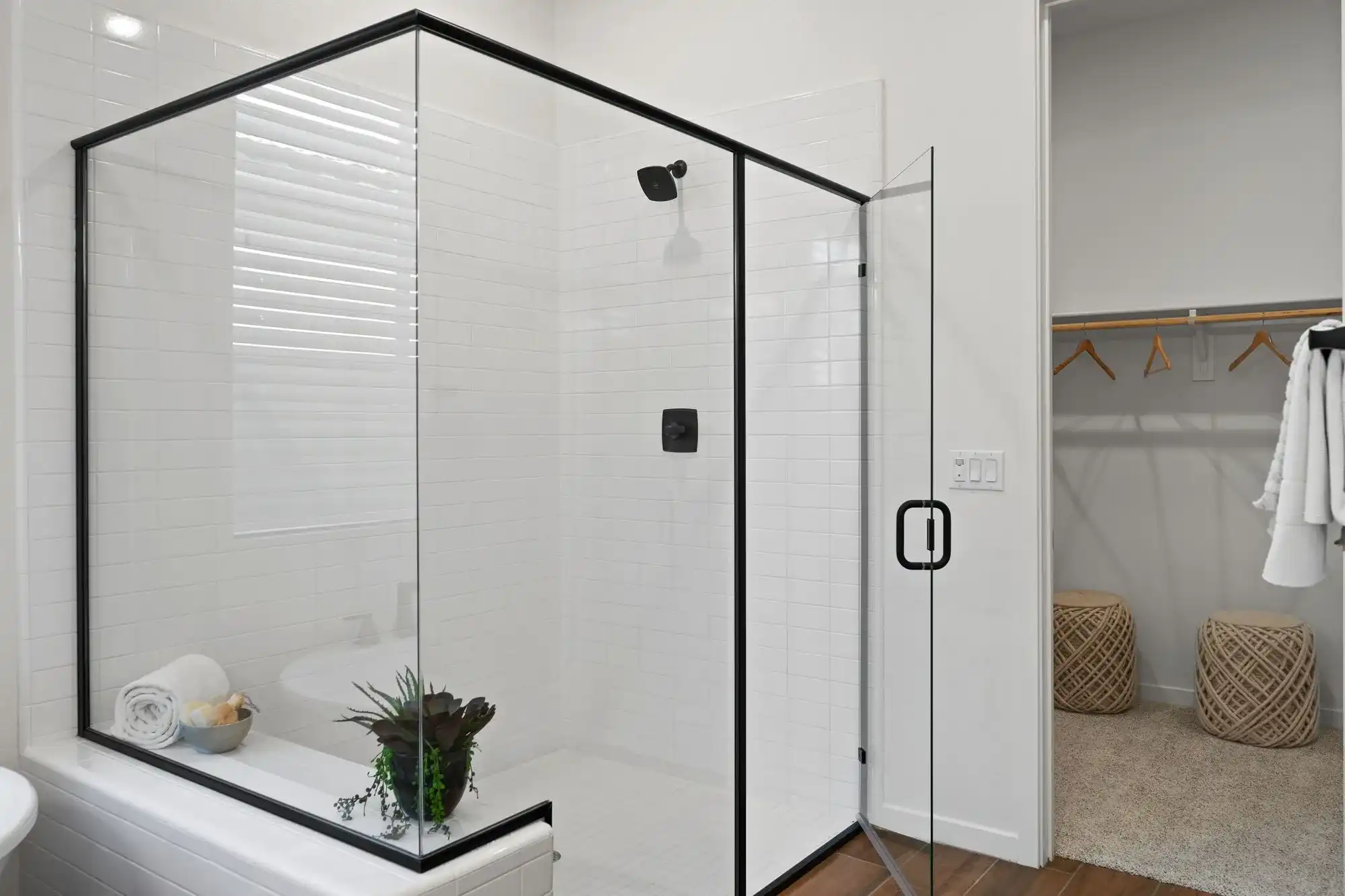 plan-one-the-hailey_master-bathroom_04